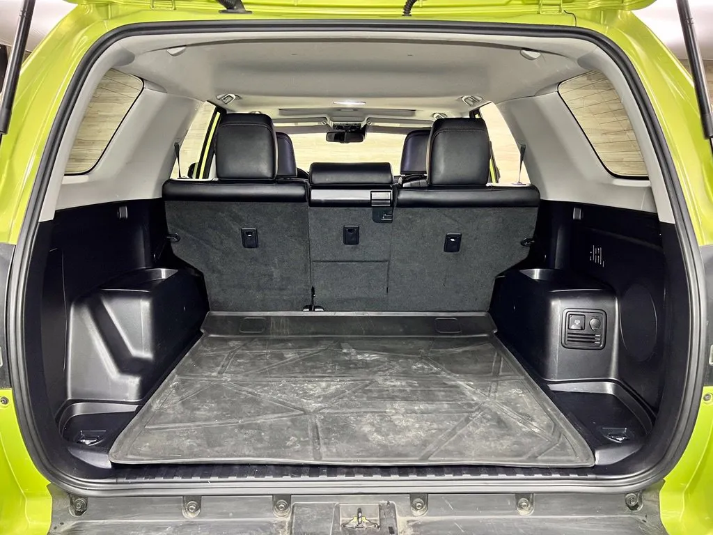 Toyota 4Runner photo 20