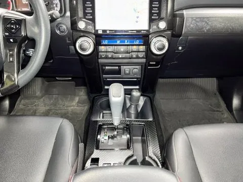 Toyota 4Runner photo 13