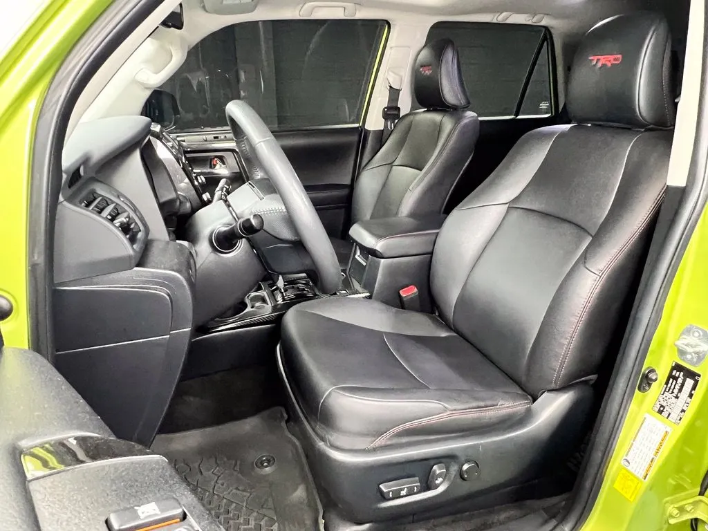 Toyota 4Runner photo 6
