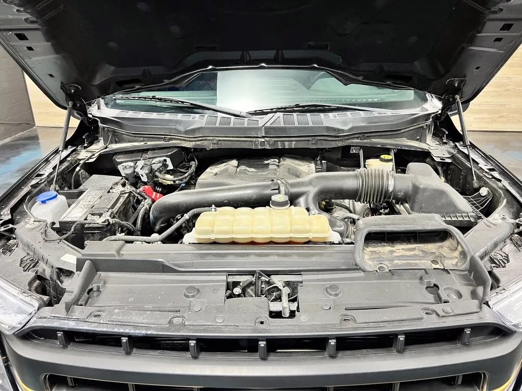 Ford F-150 photo 6