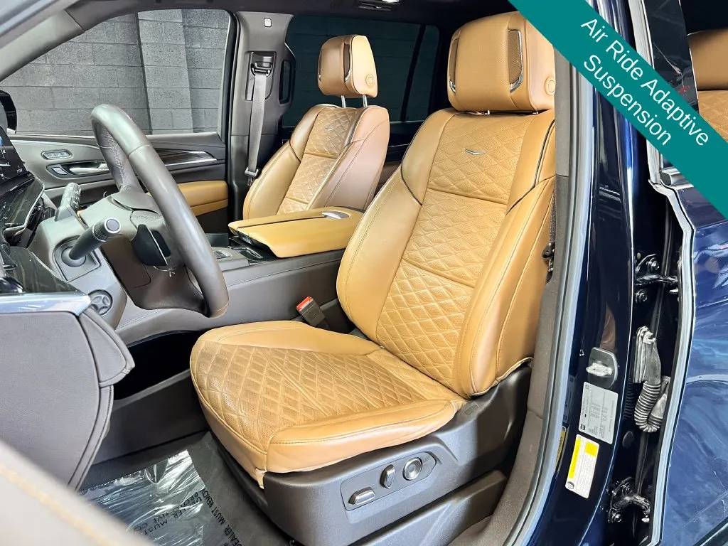 Cadillac Escalade ESV photo 6
