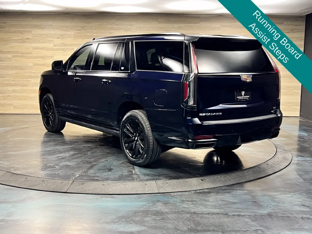 Cadillac Escalade ESV photo 16