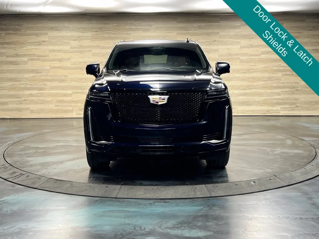 Cadillac Escalade ESV photo 8