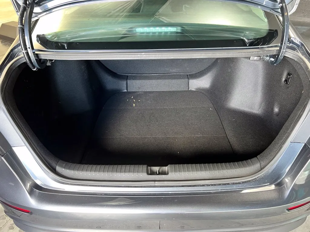 Honda Accord photo 16