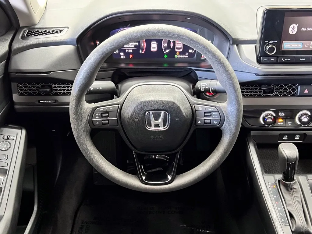 Honda Accord photo 3