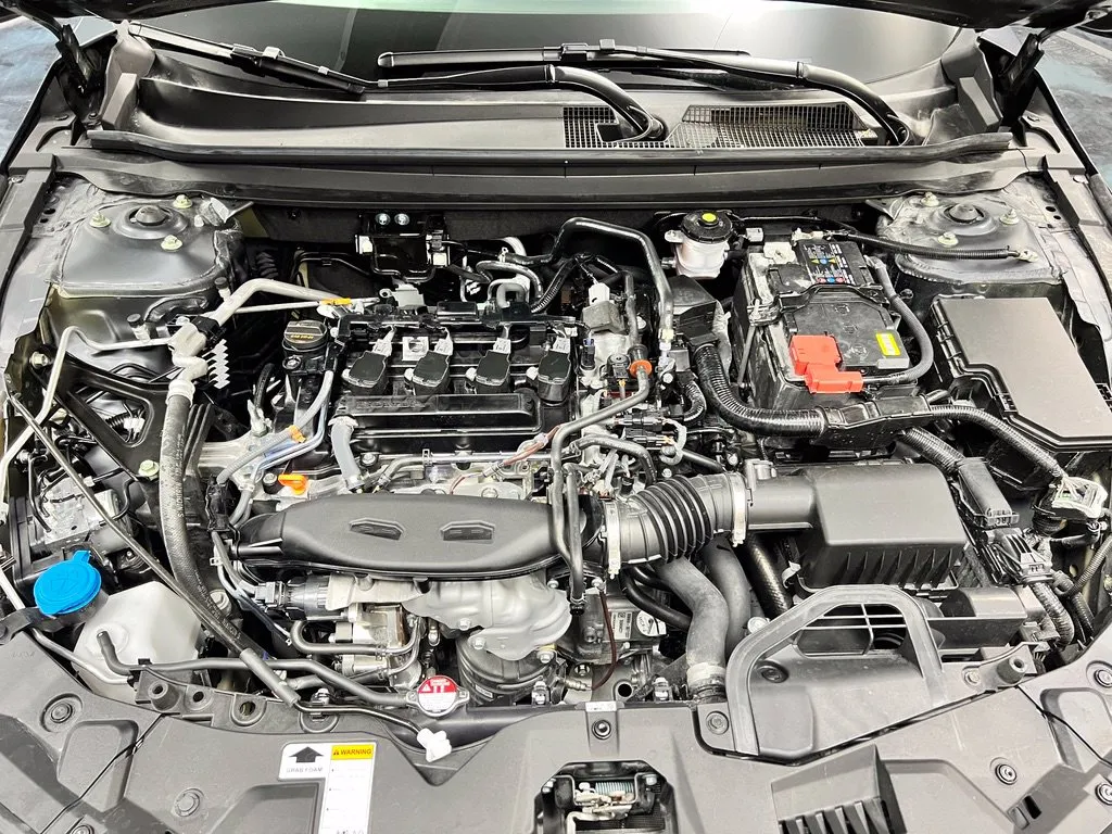 Honda Accord photo 9