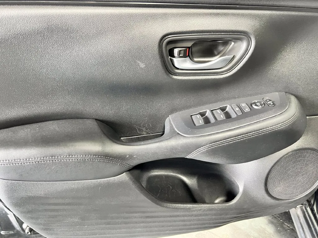 Honda HR-V photo 15
