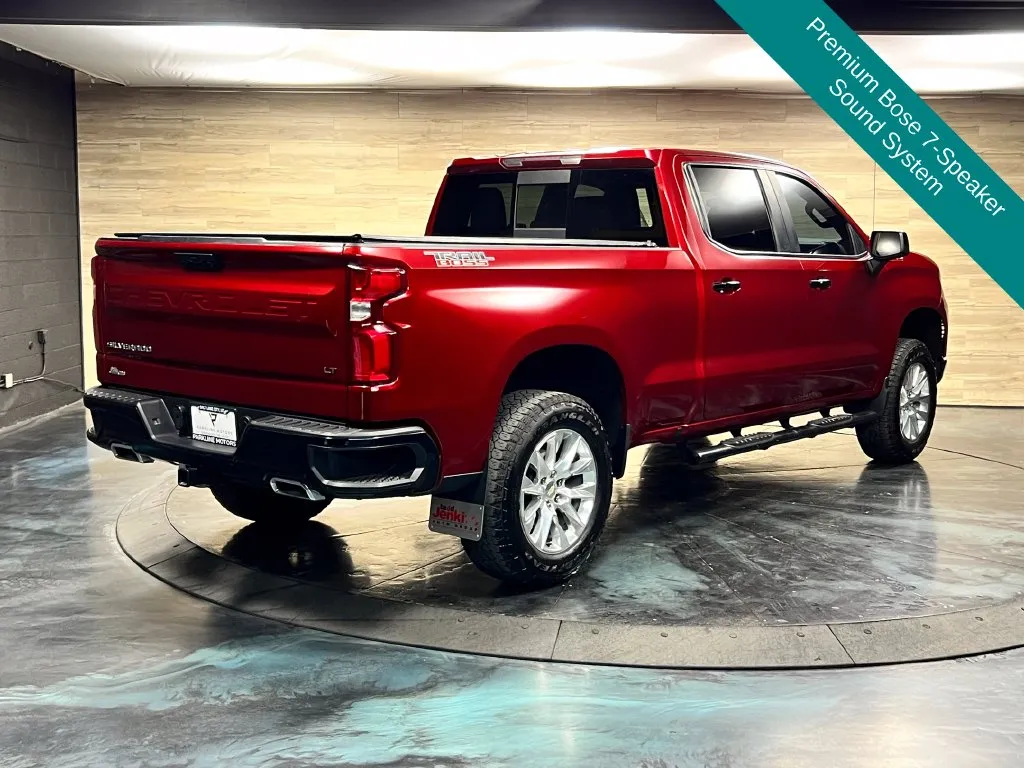 Chevrolet Silverado photo 16