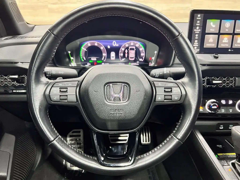 Honda Accord photo 10