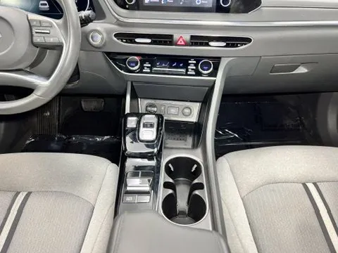 Hyundai Sonata photo 14