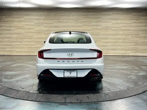 Hyundai Sonata photo 19