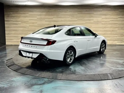 Hyundai Sonata photo 16