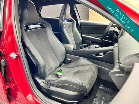 Hyundai Elantra photo 7