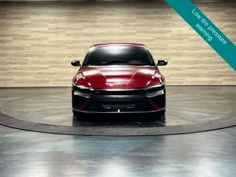Hyundai Elantra photo 8
