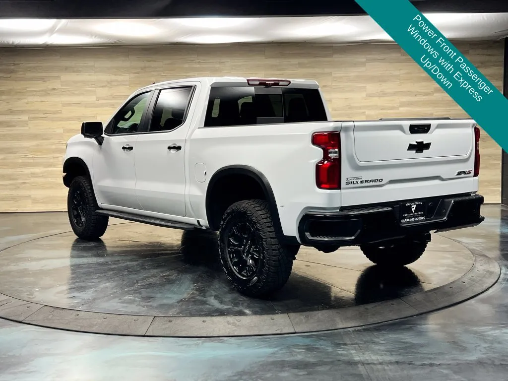 Chevrolet Silverado photo 12