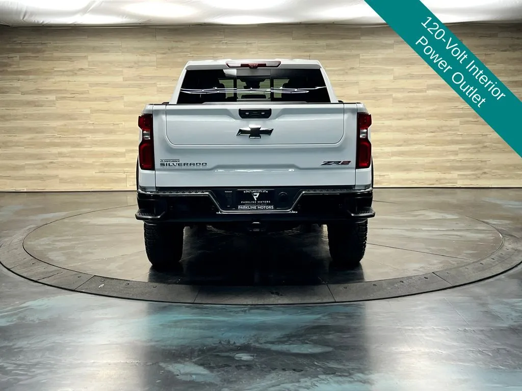 Chevrolet Silverado photo 18