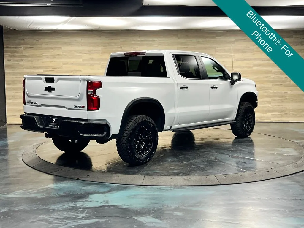 Chevrolet Silverado photo 15