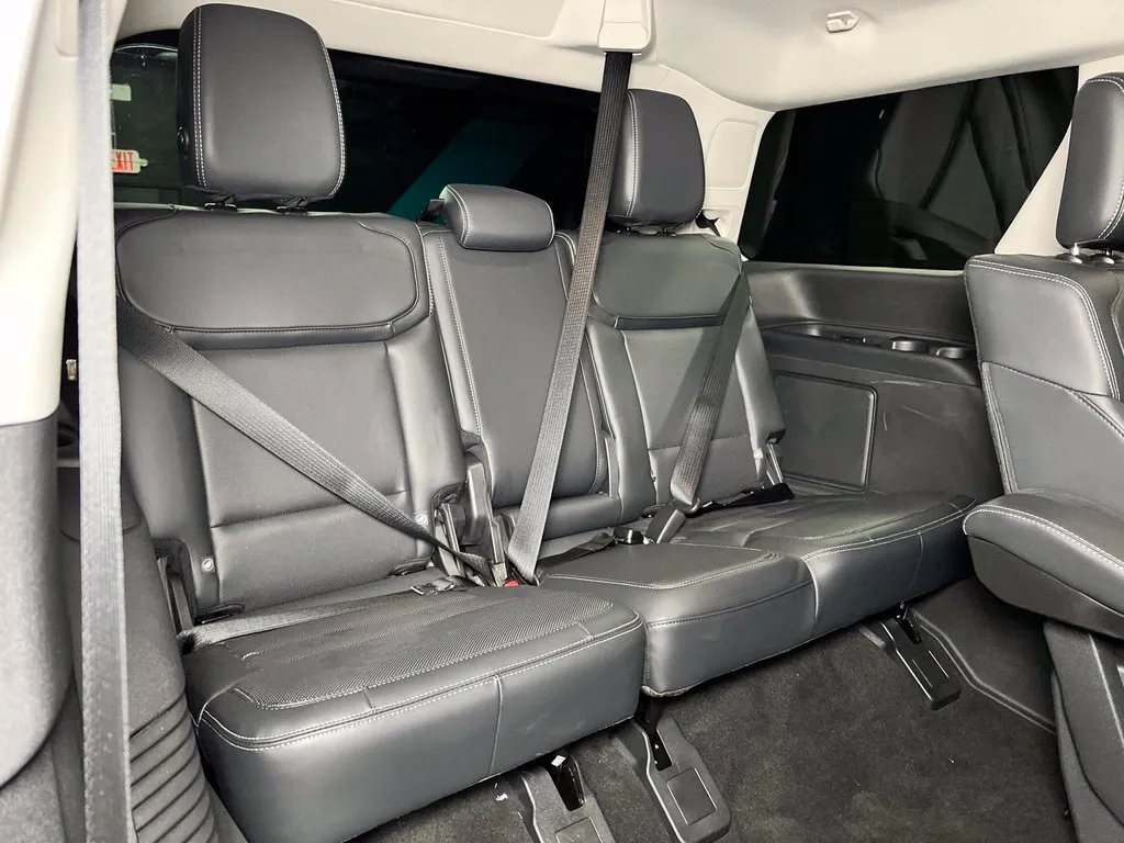 Ford Expedition photo 22