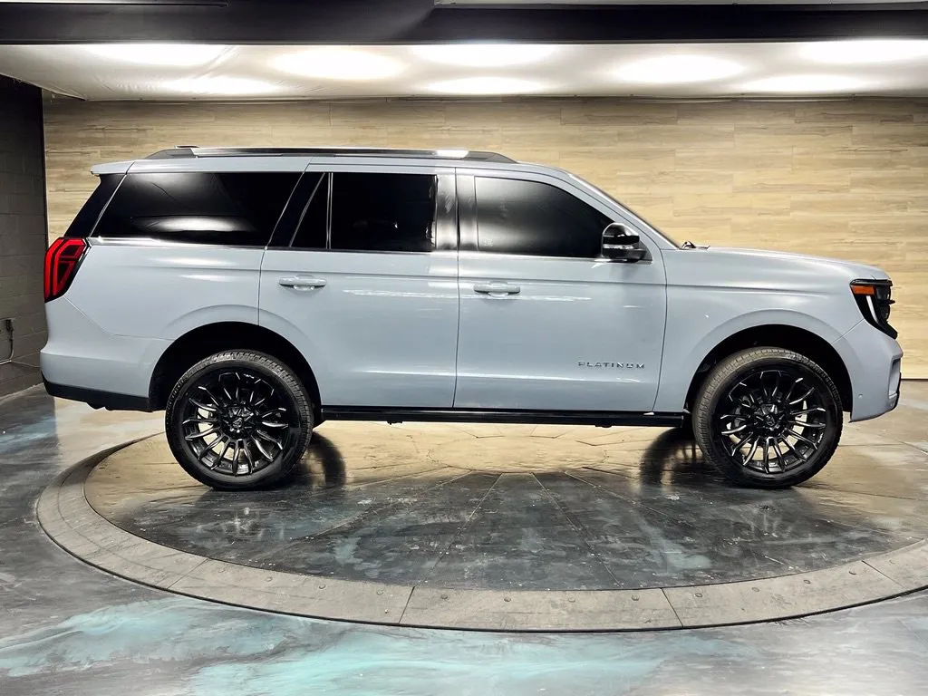Ford Expedition photo 26