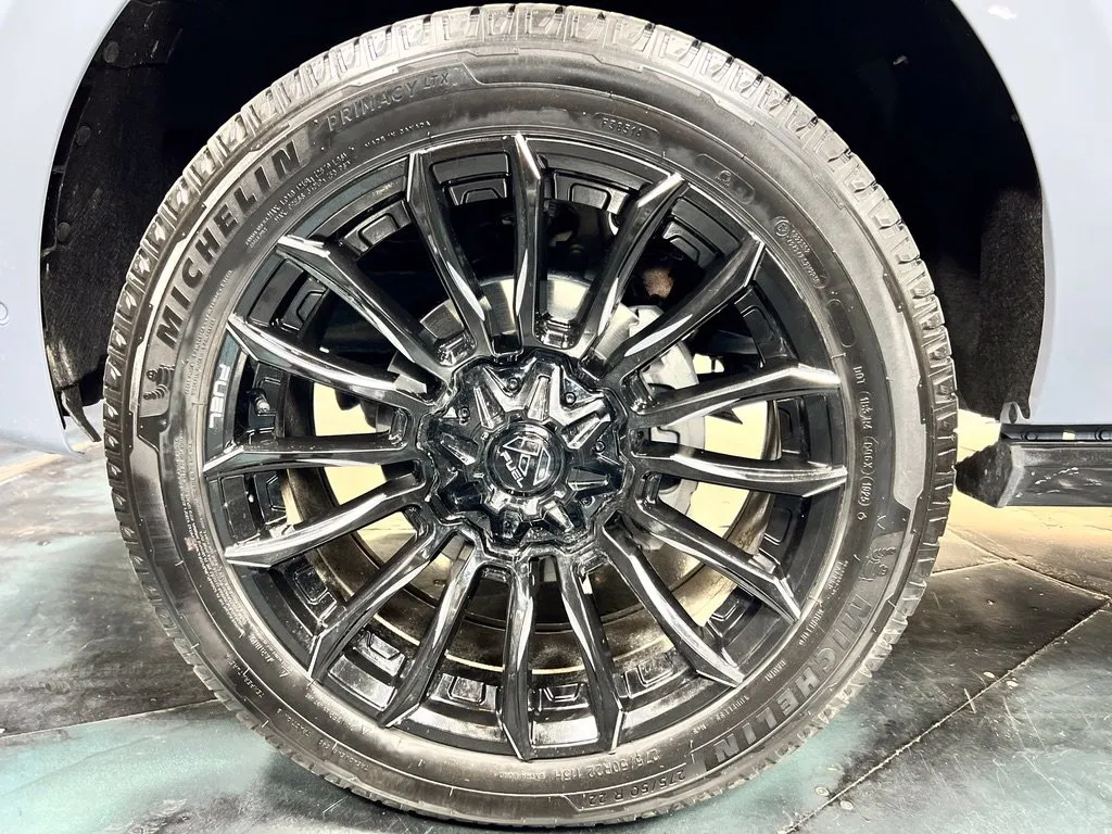 Ford Expedition photo 10