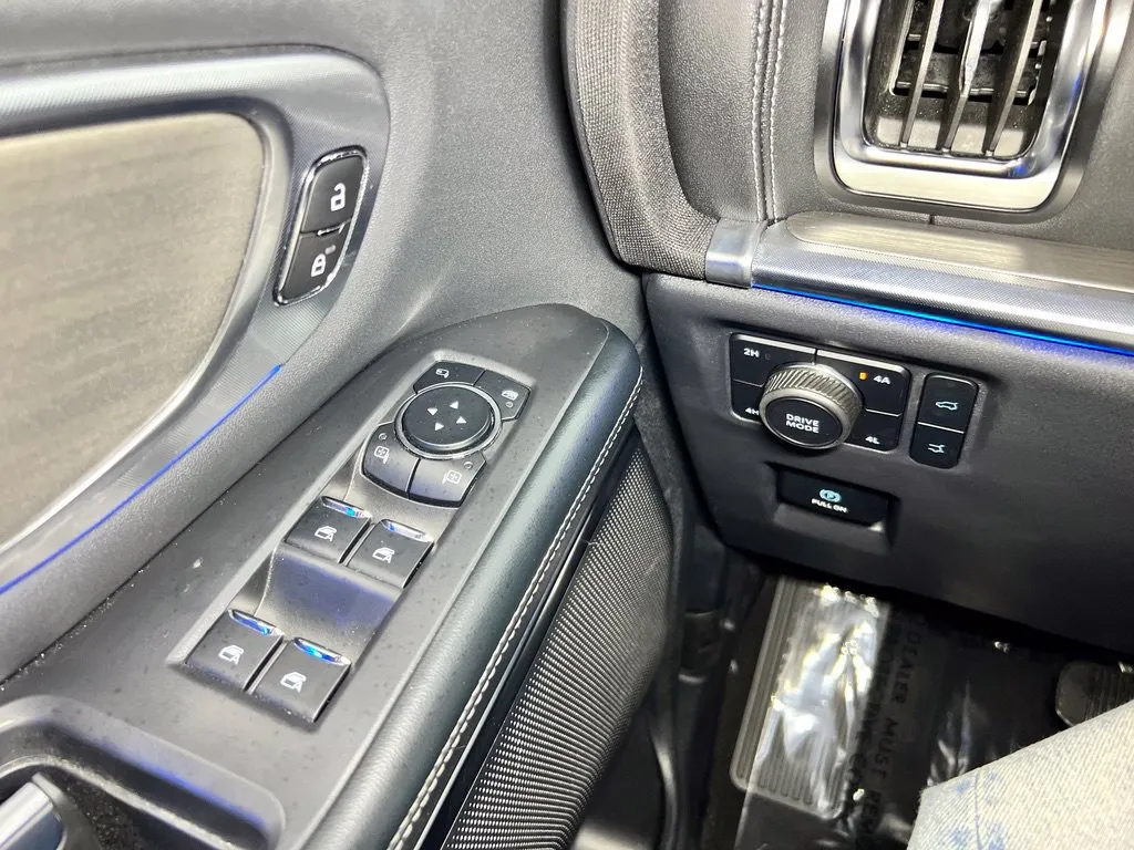 Ford Expedition photo 24