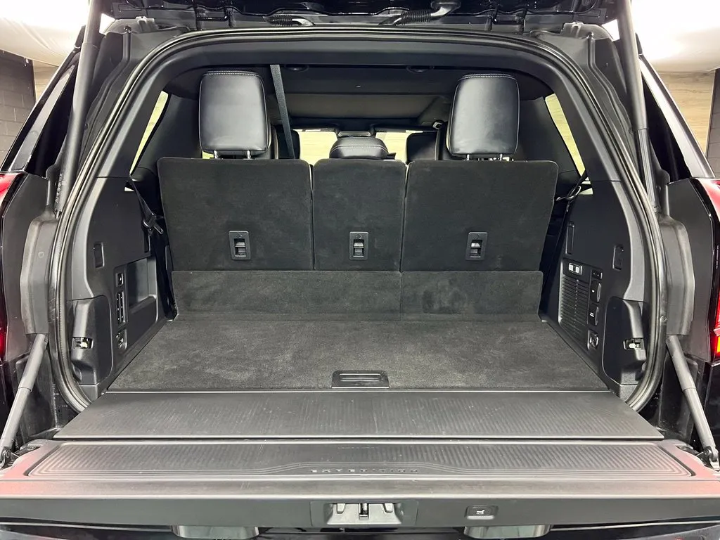 Ford Expedition photo 21