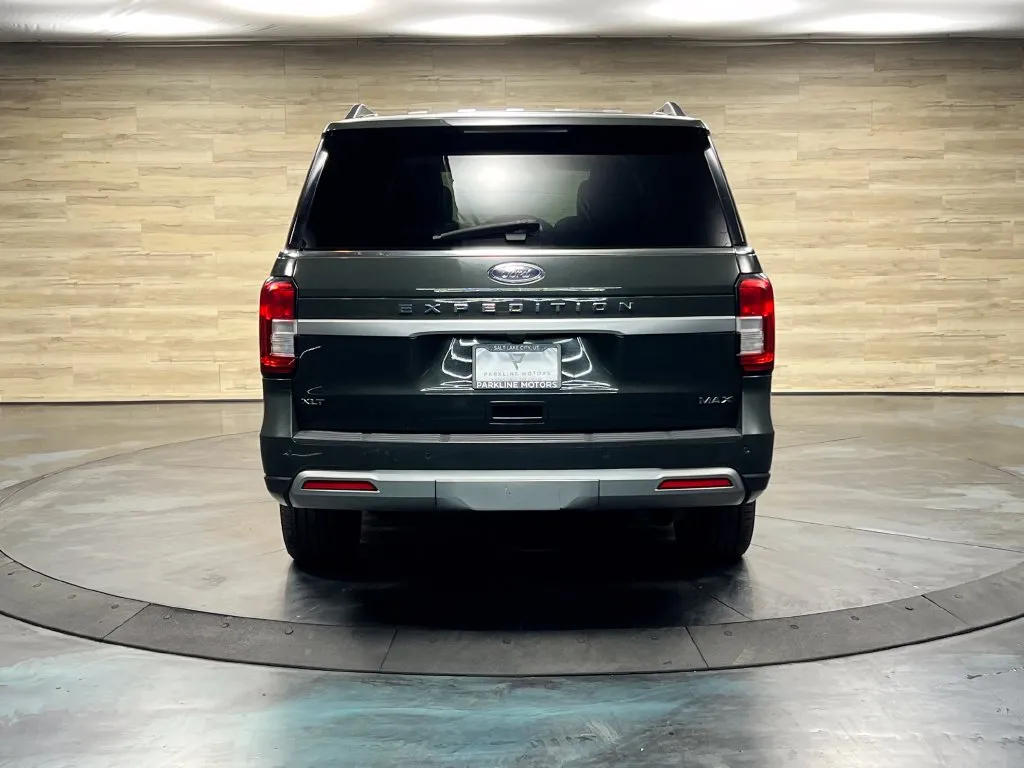 Ford Expedition MAX photo 21