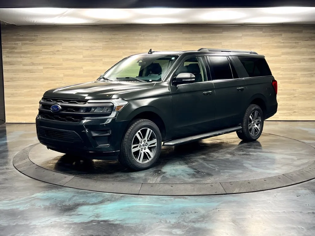 Ford Expedition MAX photo 8