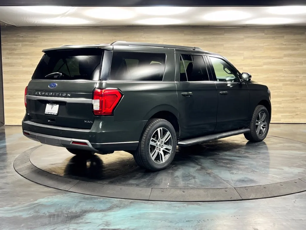 Ford Expedition MAX photo 24