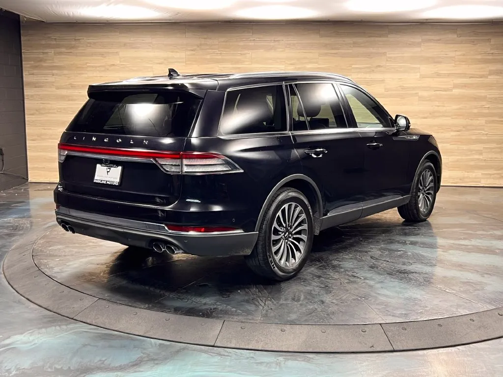 Lincoln Aviator photo 28