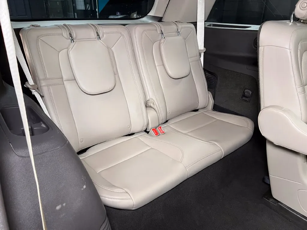 Lincoln Aviator photo 30