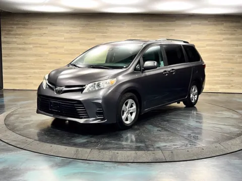 More photos of 2019 Toyota Sienna LE at Parkline Motors, UT