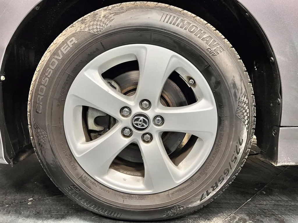 Toyota Sienna photo 22