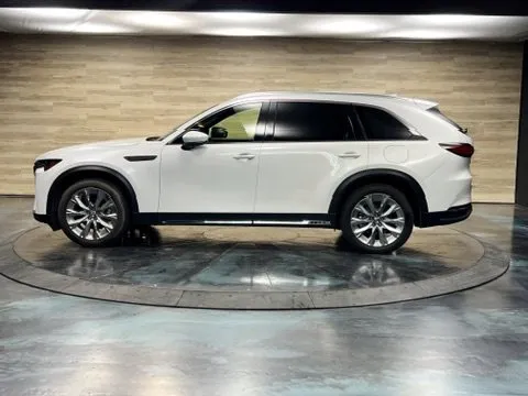 Mazda CX-90 photo 25