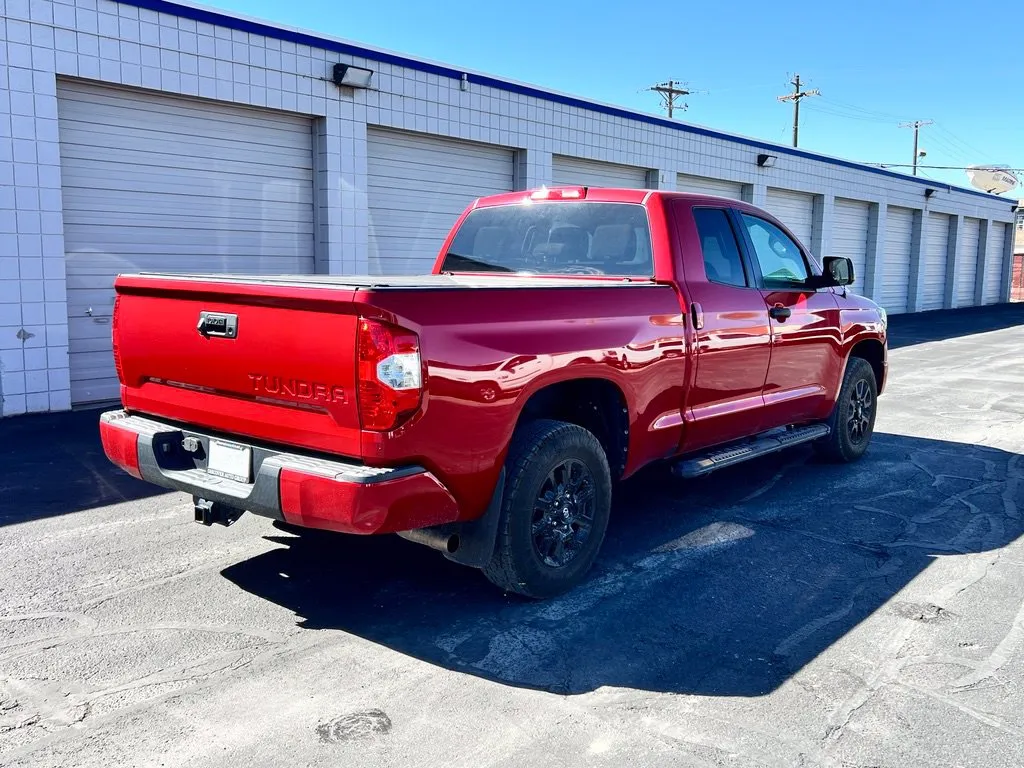 Toyota Tundra photo 3