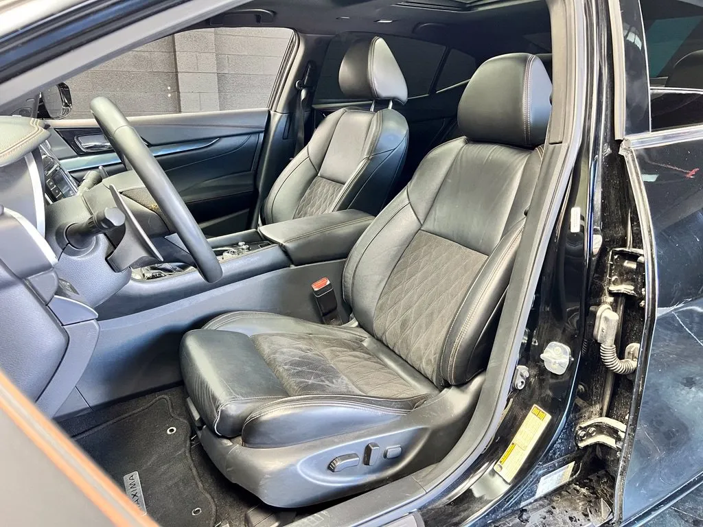 Nissan Maxima photo 6