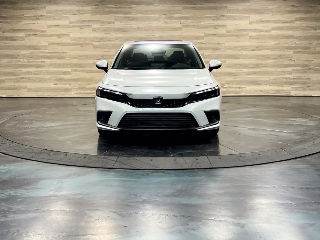 Honda Civic photo 8