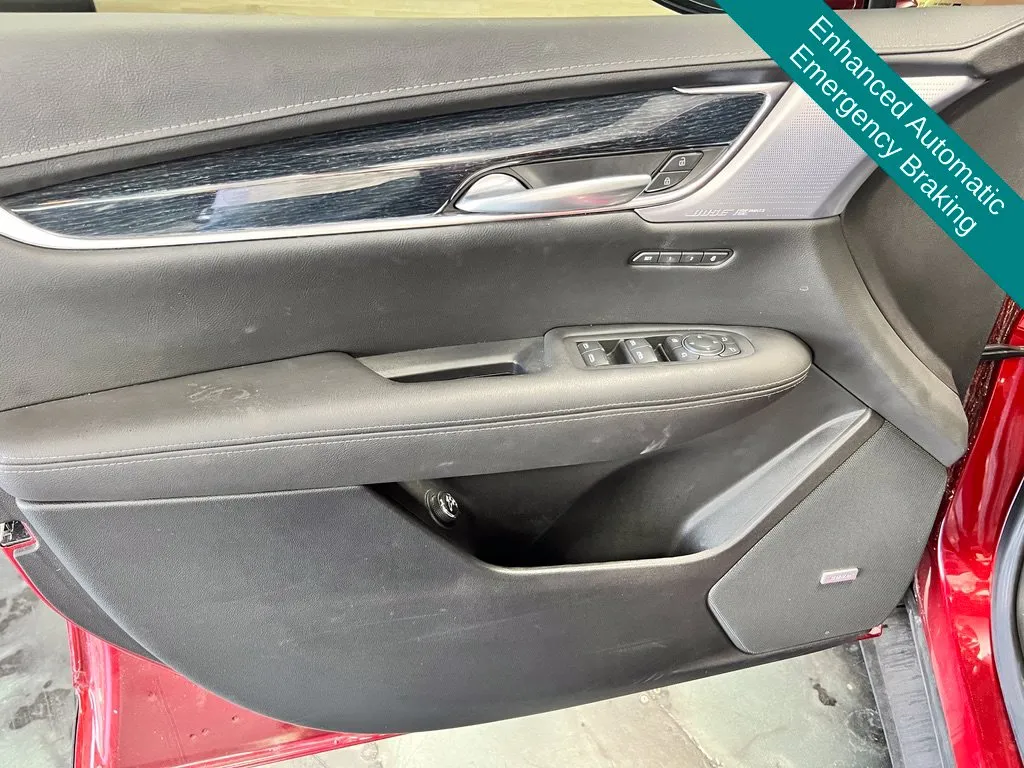 Cadillac XT5 photo 22