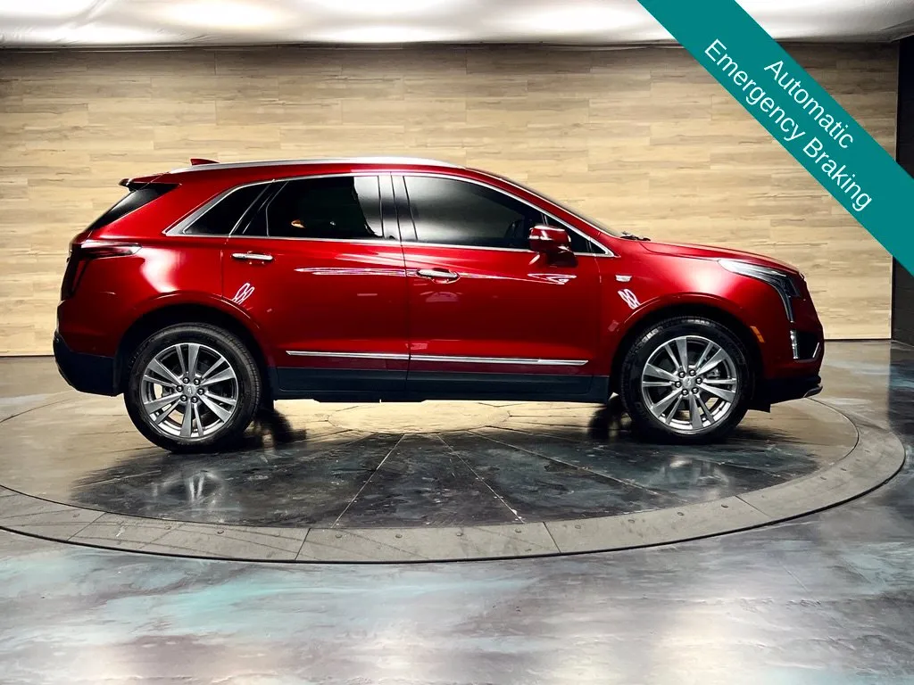 Cadillac XT5 photo 24
