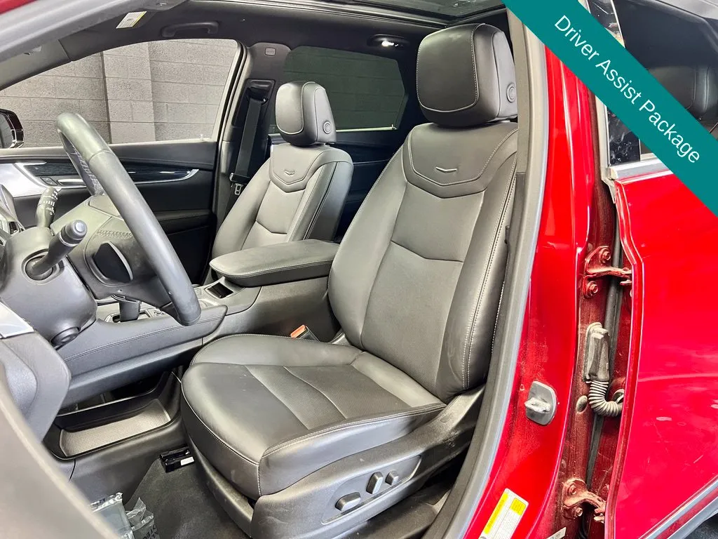 Cadillac XT5 photo 6