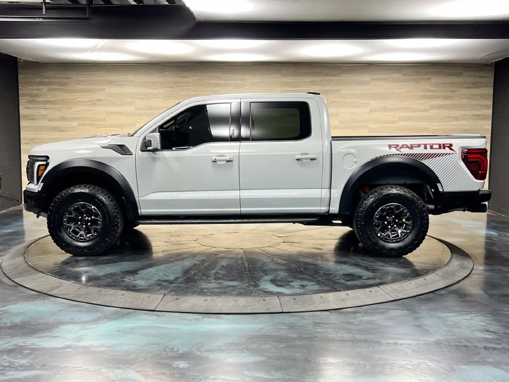 Ford F-150 photo 10