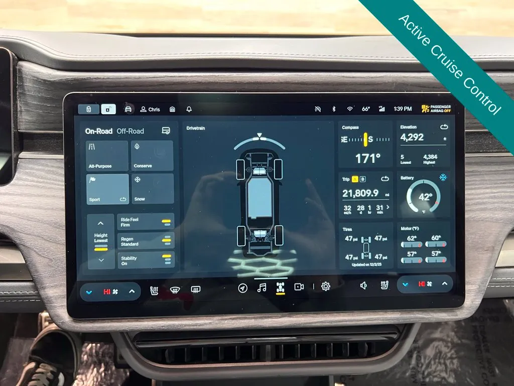 Rivian R1T photo 8