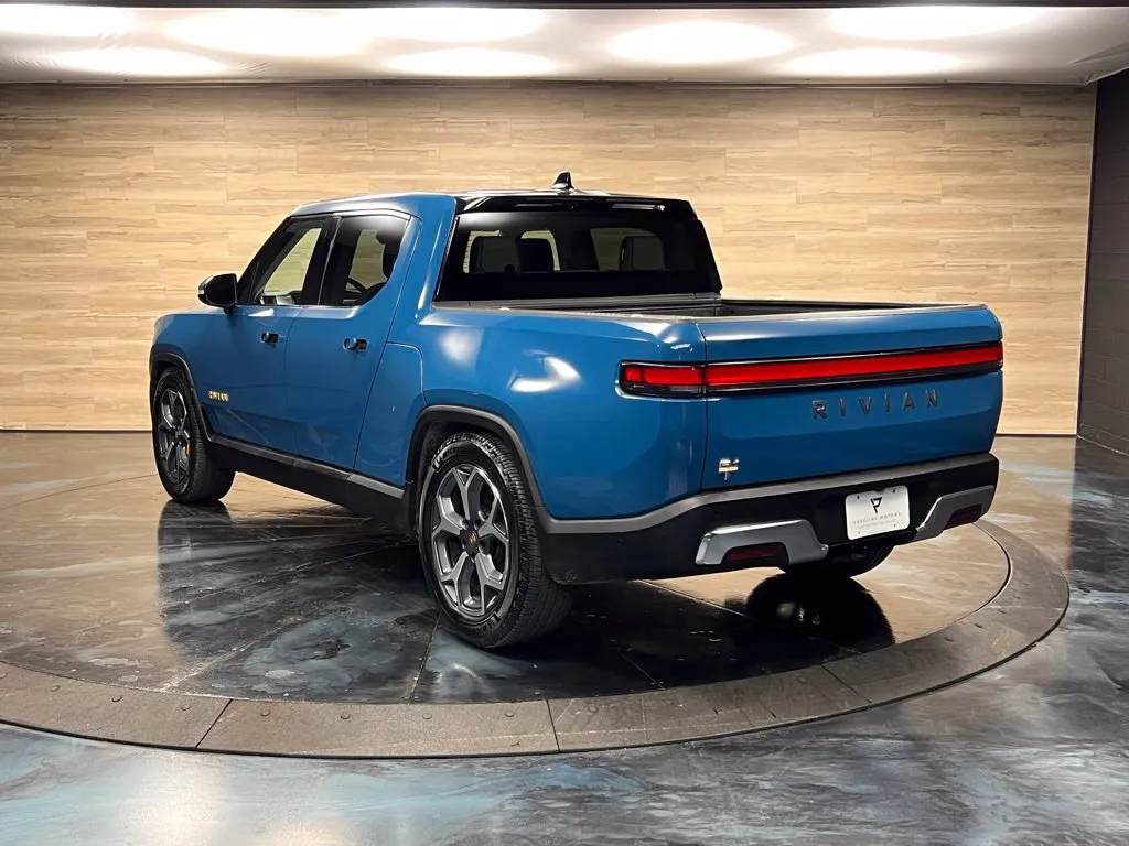 Rivian R1T photo 15
