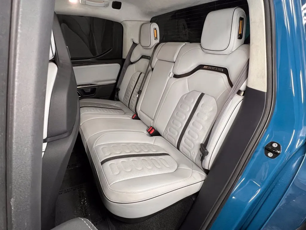 Rivian R1T photo 14