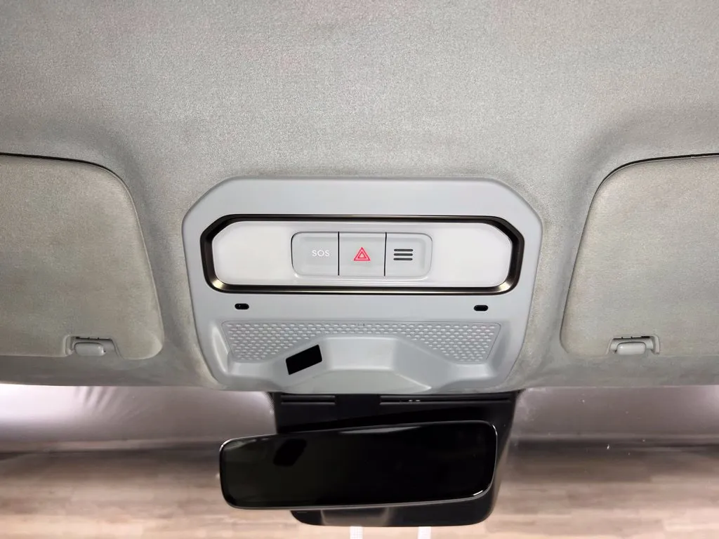 Rivian R1T photo 19