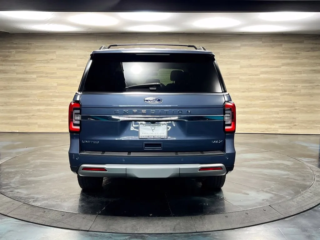 Ford Expedition MAX photo 20