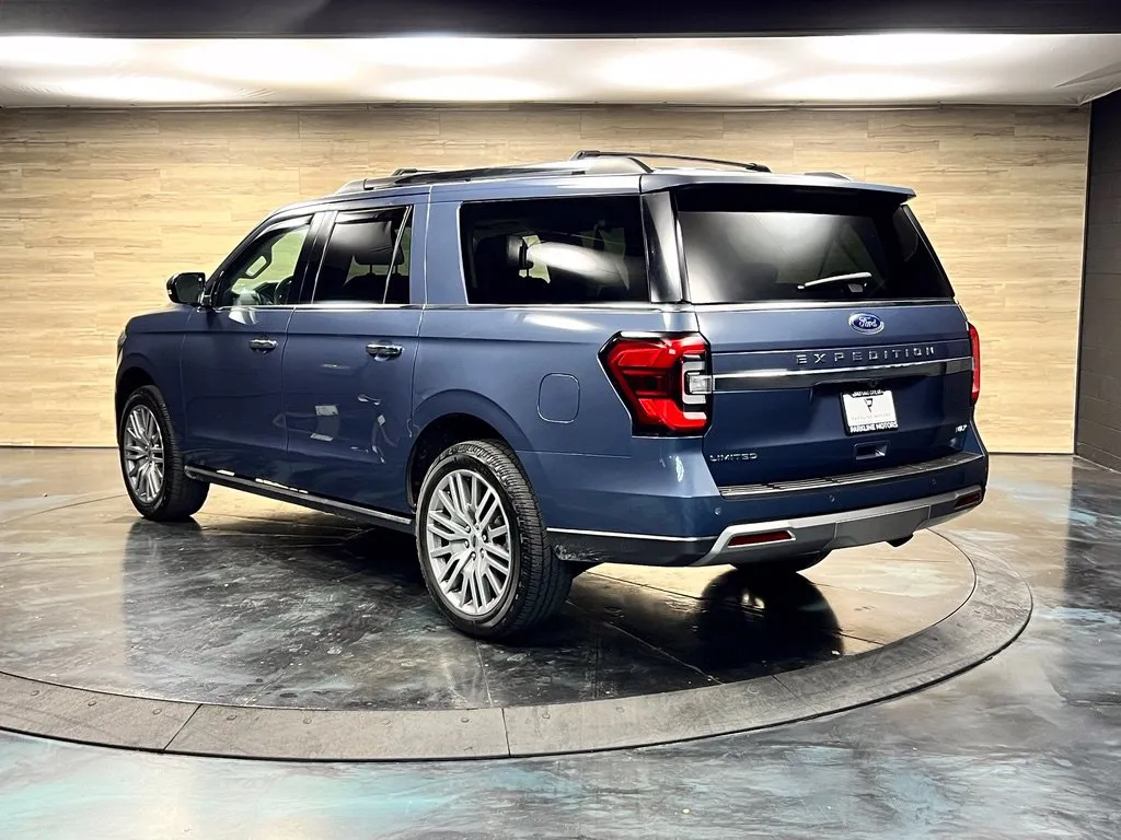Ford Expedition MAX photo 13