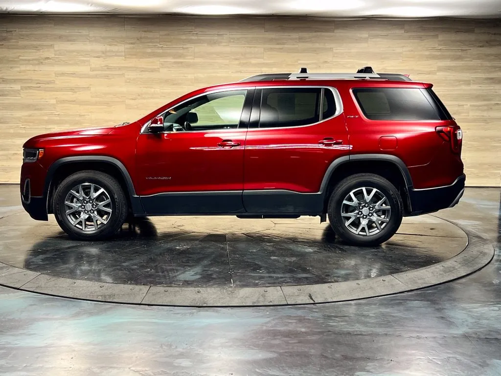 GMC Acadia photo 26