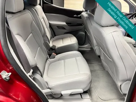 GMC Acadia photo 16