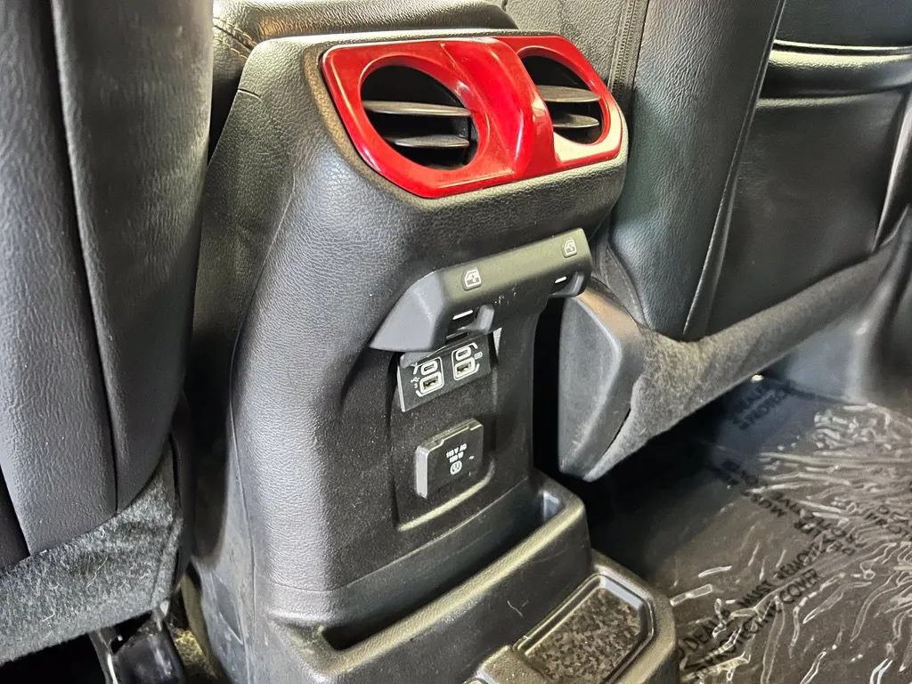 Jeep Wrangler photo 15
